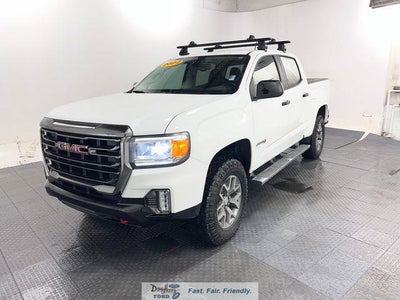 2022 GMC Canyon 4X4 AT4 4DR Crew Cab 5 FT. SB (cloth)
