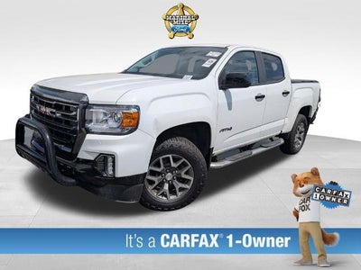 2022 GMC Canyon 4X4 AT4 4DR Crew Cab 5 FT. SB (cloth)