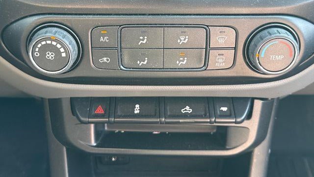 2022 GMC Canyon Elevation Standard
