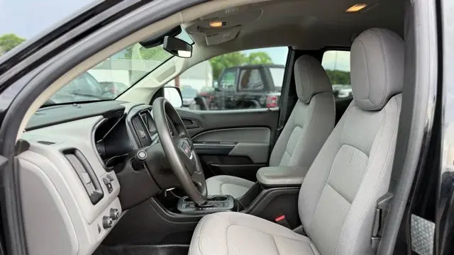 2017 GMC Canyon Base
