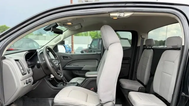 2017 GMC Canyon Base