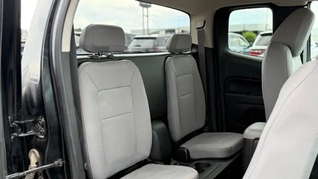 2017 GMC Canyon Base