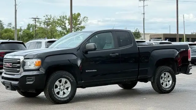 2017 GMC Canyon Base