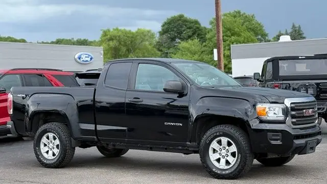 2017 GMC Canyon Base