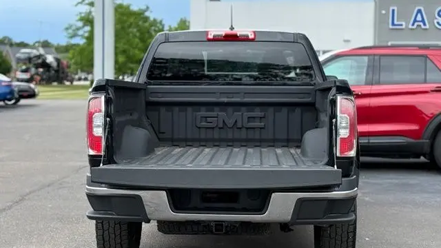 2017 GMC Canyon Base