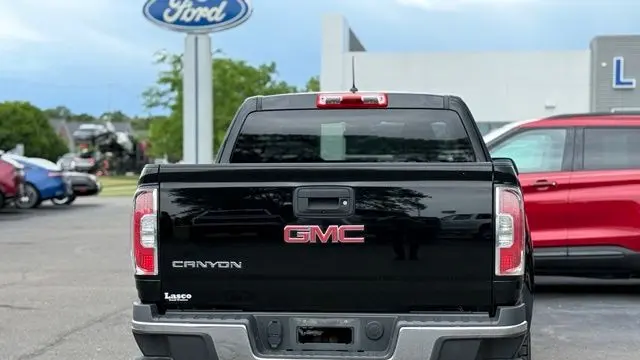 2017 GMC Canyon Base