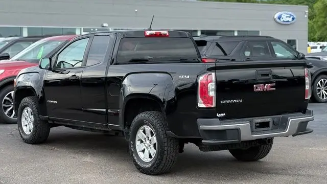 2017 GMC Canyon Base