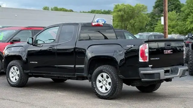 2017 GMC Canyon Base