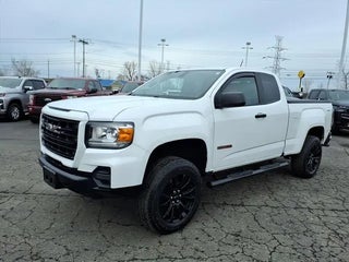 2021 GMC Canyon with Summit White Exterior