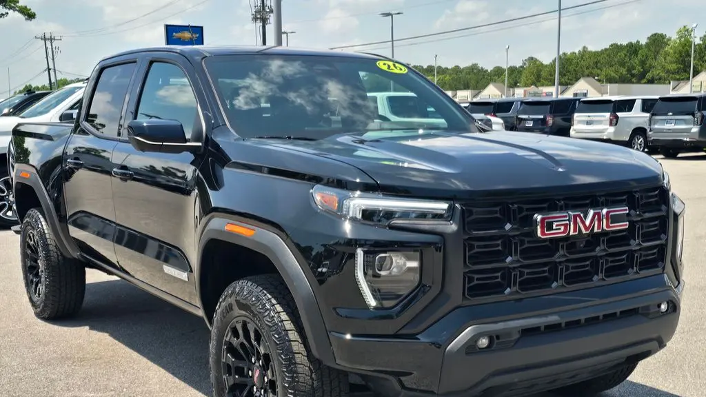 2026 GMC Canyon Elevation