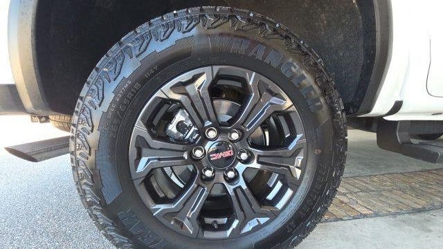 2025 GMC Canyon Elevation