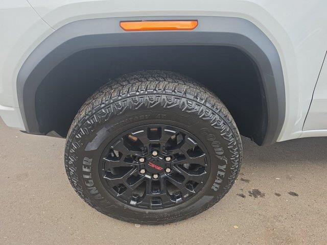 2026 GMC Canyon - $32,881
