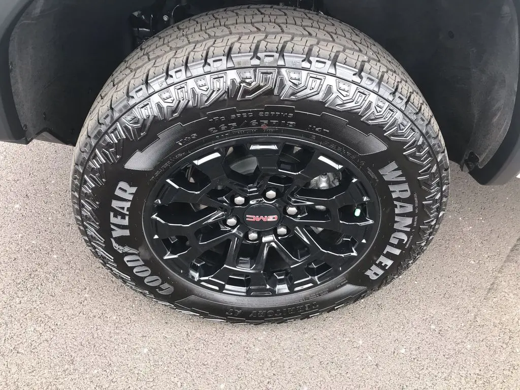 2026 GMC Canyon - $39,998