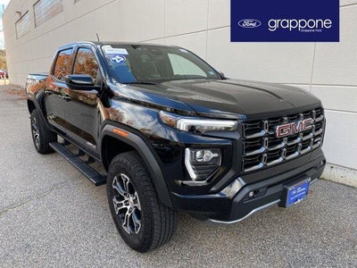 2025 GMC Canyon 4X4 AT4 4DR Crew Cab 5 FT. SB