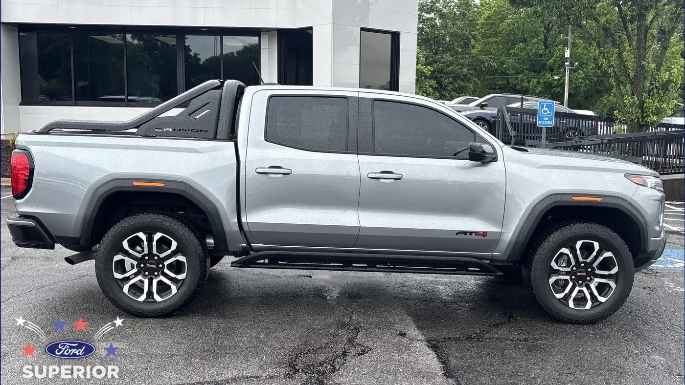 2025 GMC Canyon AT4