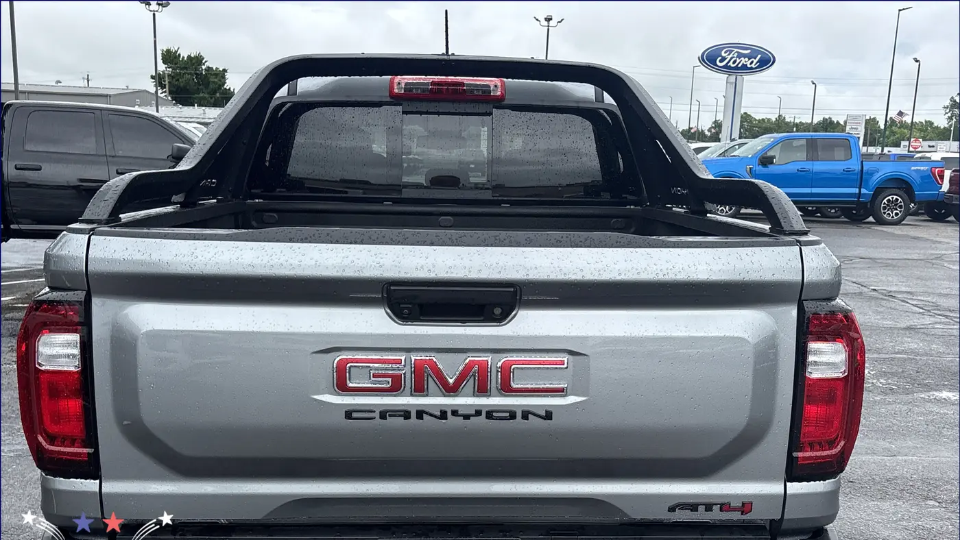 2025 GMC Canyon AT4