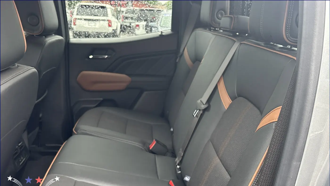 2025 GMC Canyon AT4