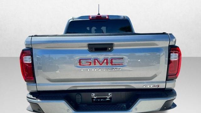 2025 GMC Canyon AT4