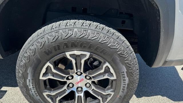 2025 GMC Canyon AT4