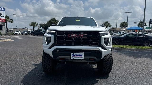 2025 GMC Canyon AT4