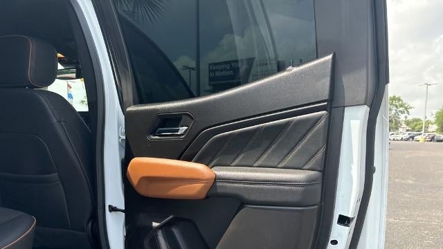 2025 GMC Canyon AT4
