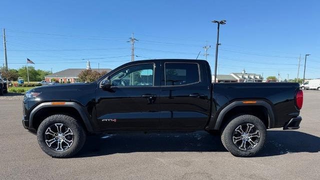 2025 GMC Canyon AT4