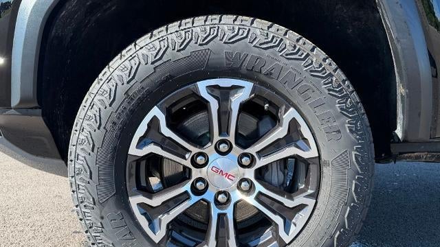 2025 GMC Canyon AT4