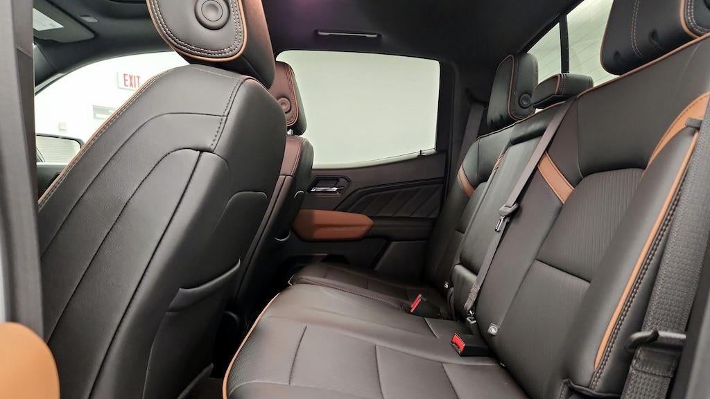 2025 GMC Canyon AT4
