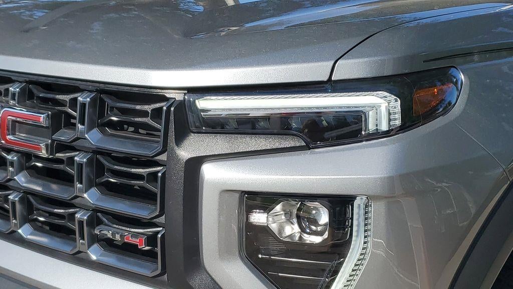 2025 GMC Canyon AT4