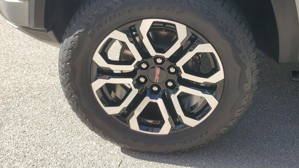2025 GMC Canyon AT4