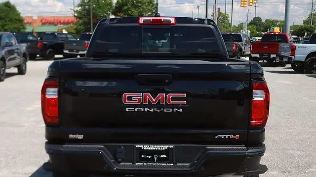 2025 GMC Canyon AT4