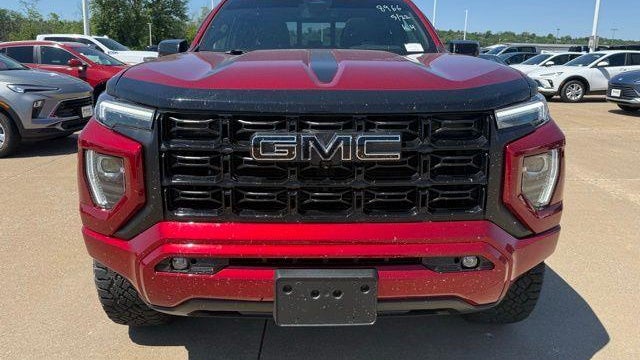 2025 GMC Canyon Denali