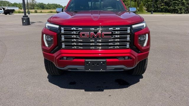 2025 GMC Canyon Denali