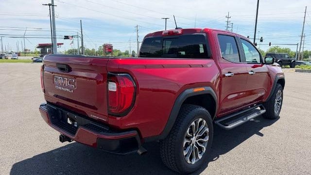 2025 GMC Canyon Denali