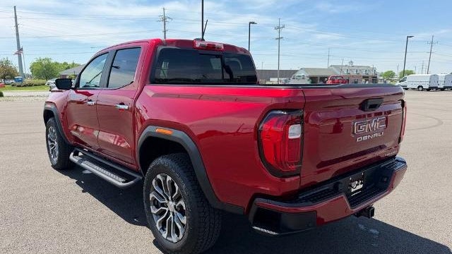 2025 GMC Canyon Denali