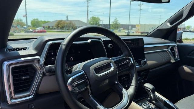 2025 GMC Canyon Denali