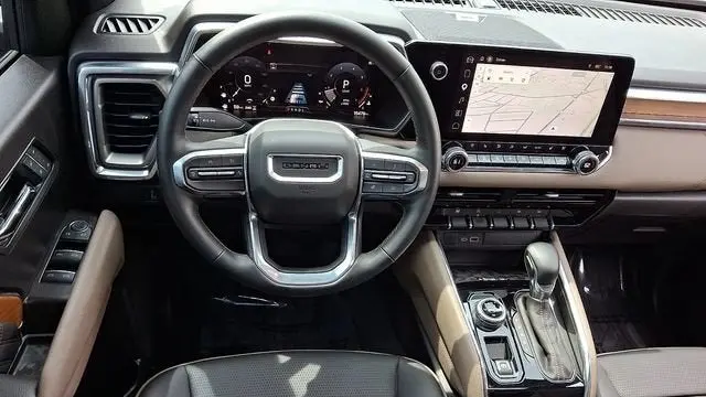 2025 GMC Canyon Denali