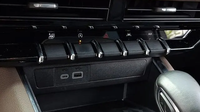 2025 GMC Canyon Denali