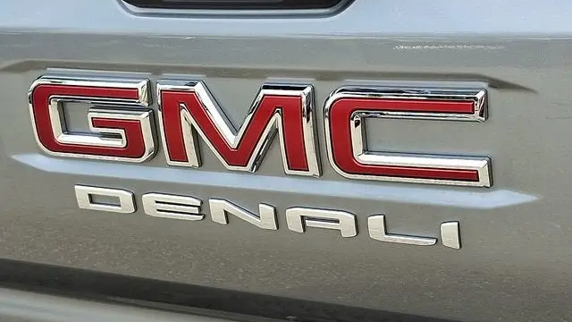 2025 GMC Canyon Denali