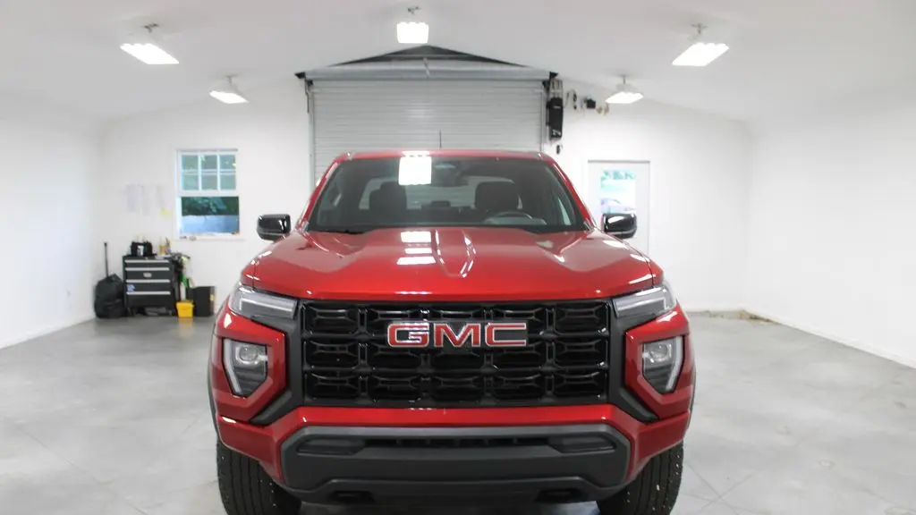 2024 GMC Canyon Elevation