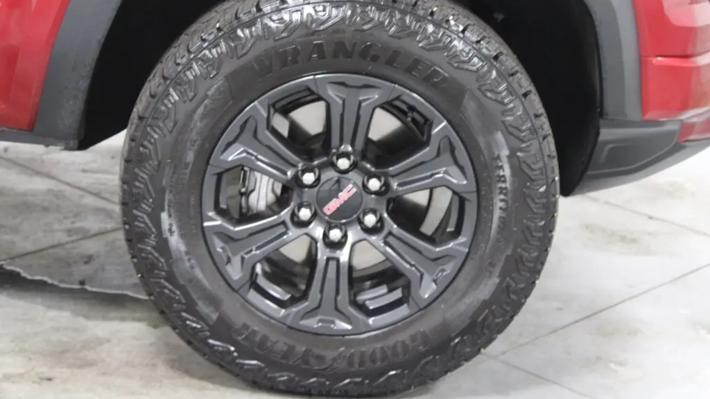 2024 GMC Canyon Elevation