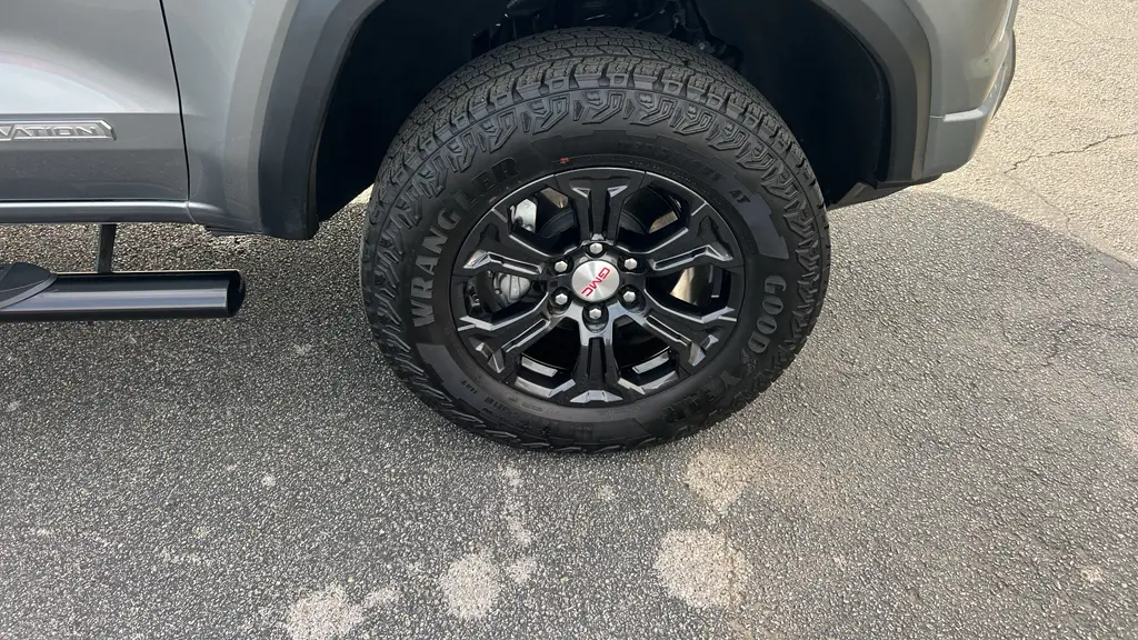 2024 GMC Canyon Elevation