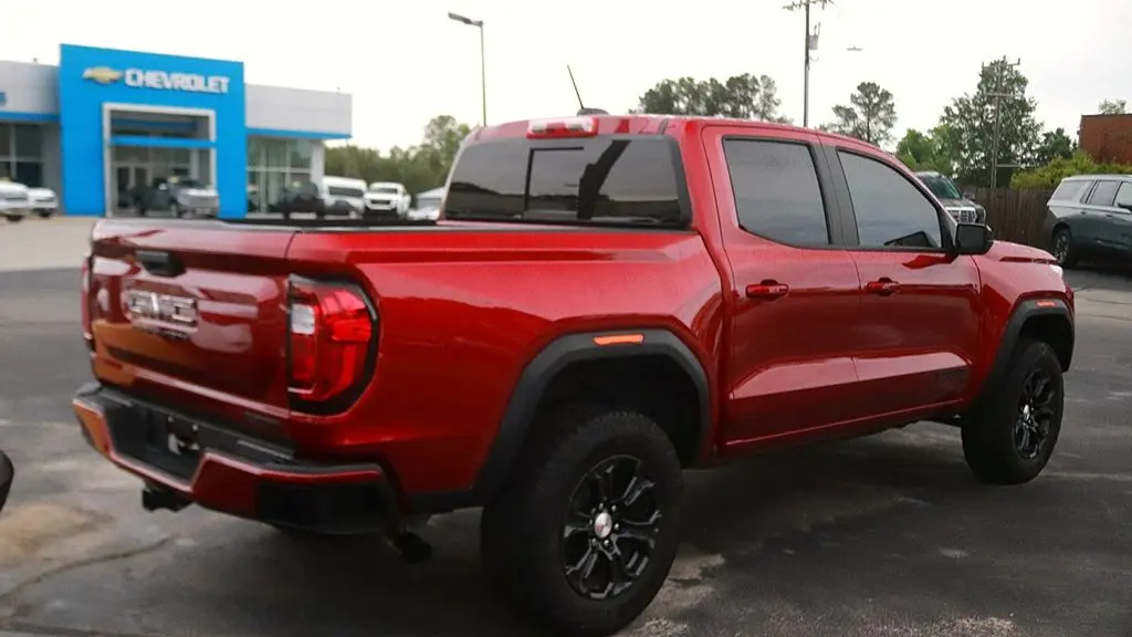 2024 GMC Canyon Elevation