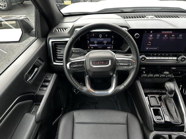 2023 GMC Canyon - $33,700