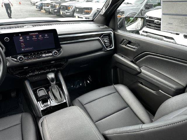 2023 GMC Canyon - $33,700