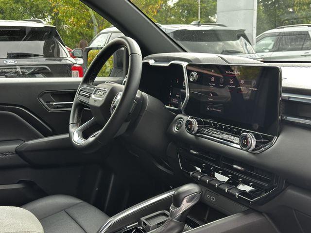 2023 GMC Canyon - $33,700