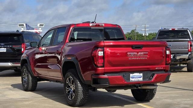 2024 GMC Canyon AT4