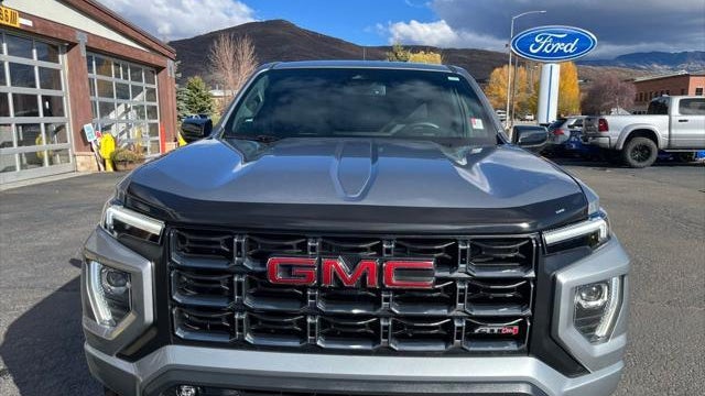 2023 GMC Canyon AT4