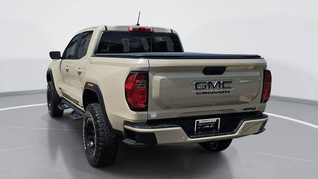 2023 GMC Canyon AT4
