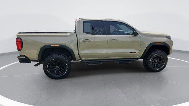 2023 GMC Canyon AT4